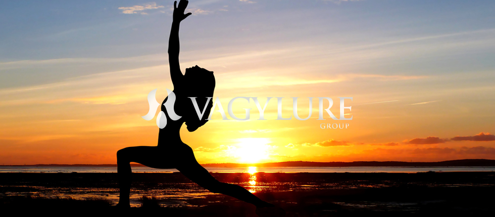 VAGYLURE-Top-MAIN-Yoga01