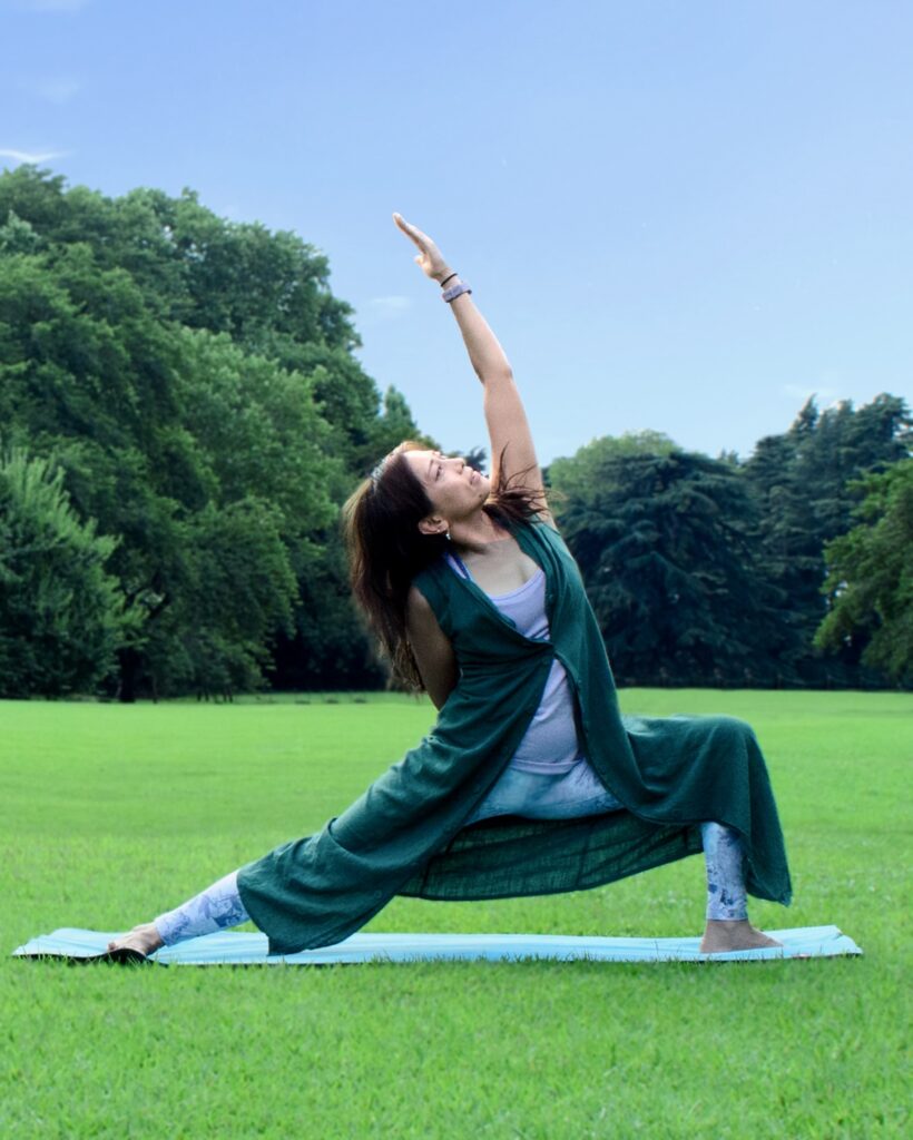 世我(瑜伽)様式学を探求するヨギニスタイラー:クニカ