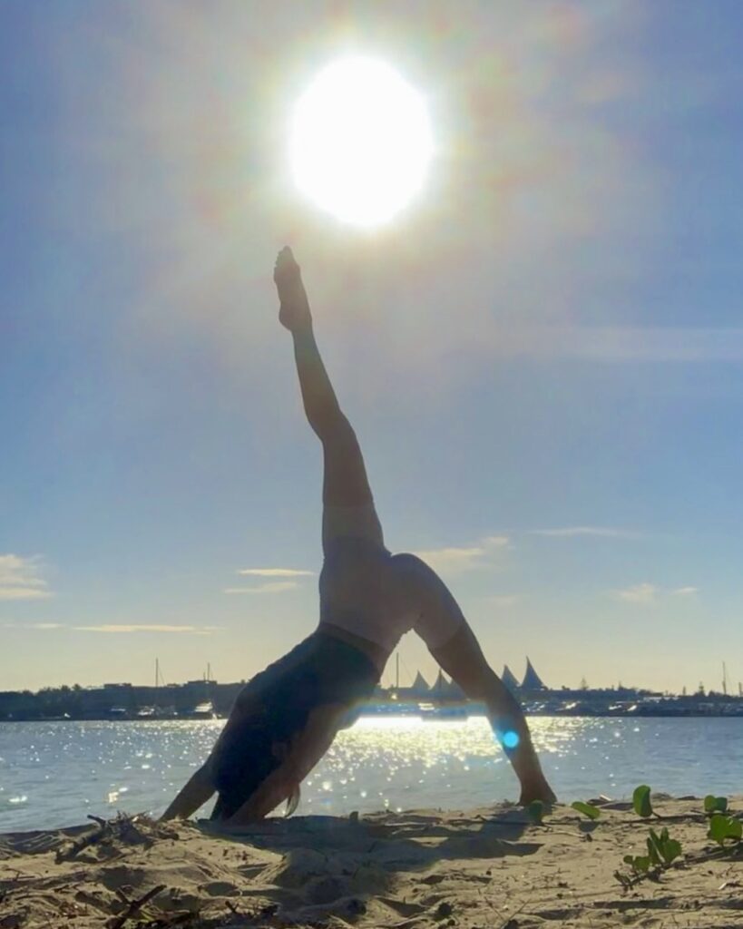 世我(瑜伽)様式学を探求するヨギニスタイラー:真奈美