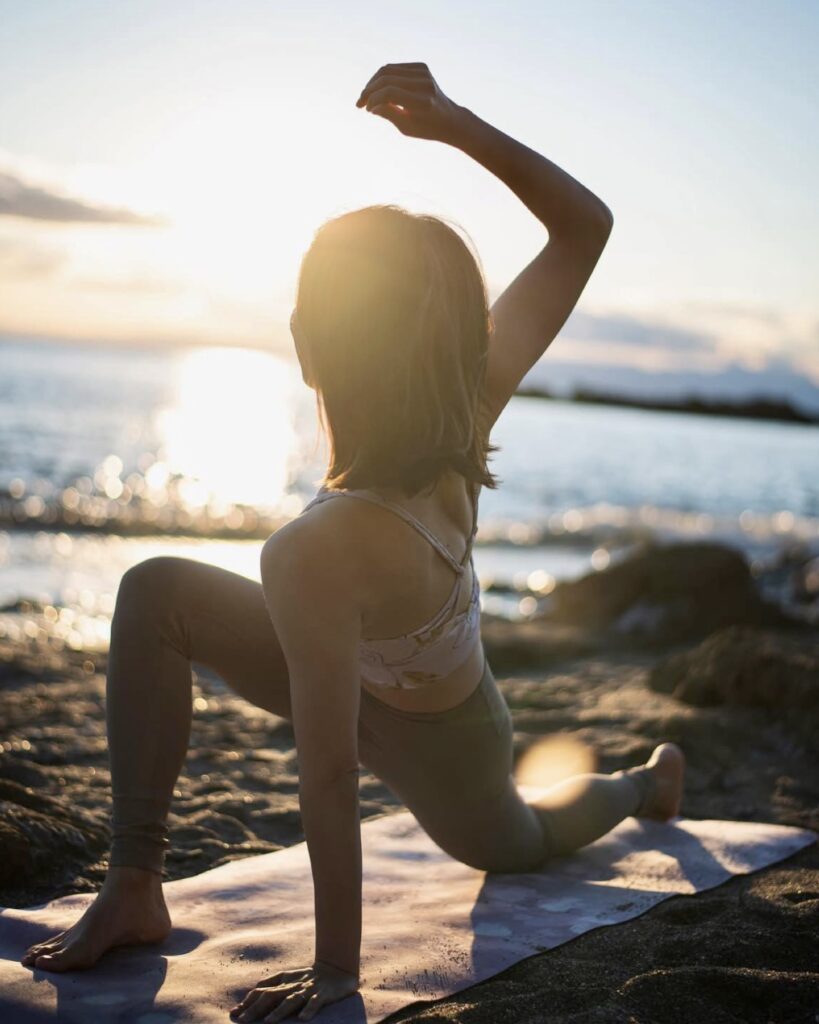 世我(瑜伽)様式学を探求するヨギニスタイラー:なほ